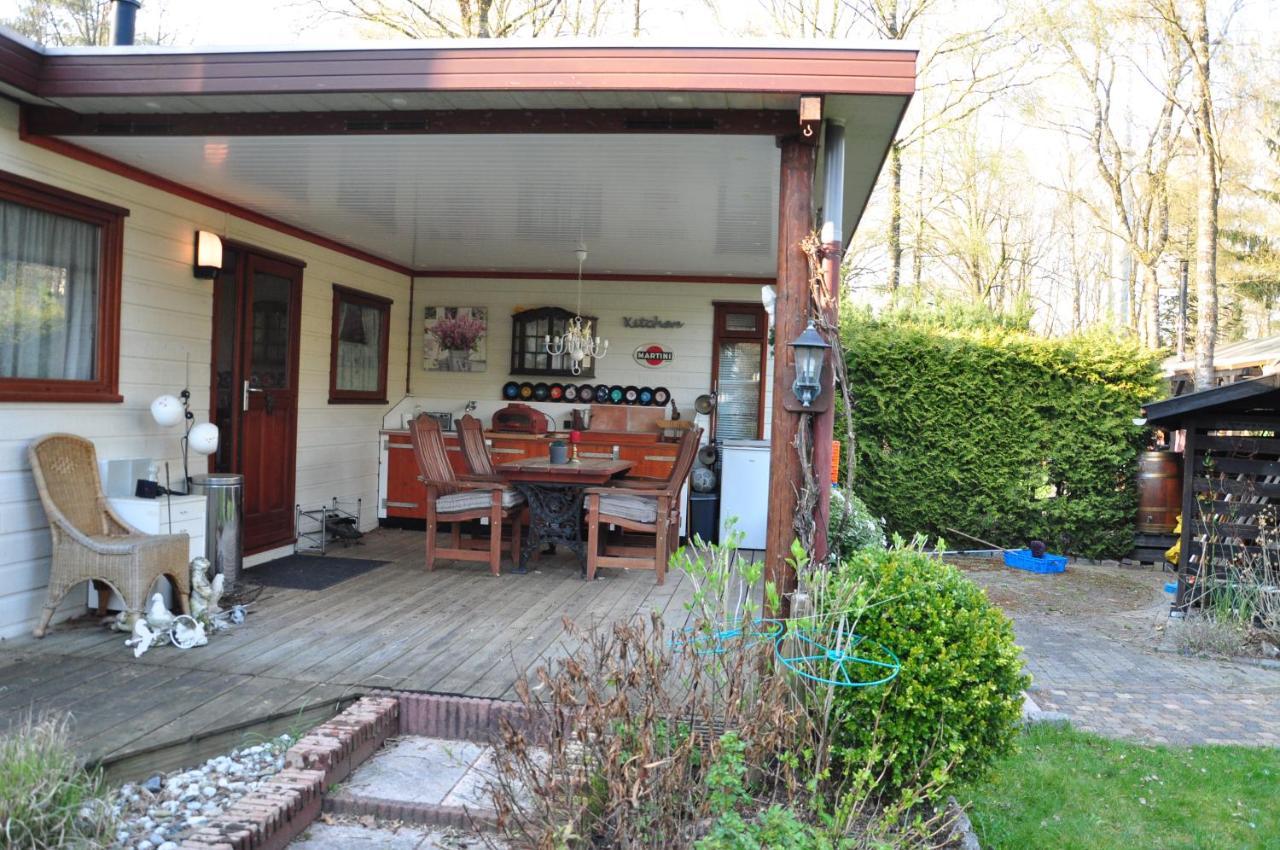 Sfeervol, Ruim En Luxe Chalet In Bosrijke Omgeving Villa Diessen Bagian luar foto